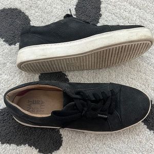 Naturalizer black snakeskin tennis shoes